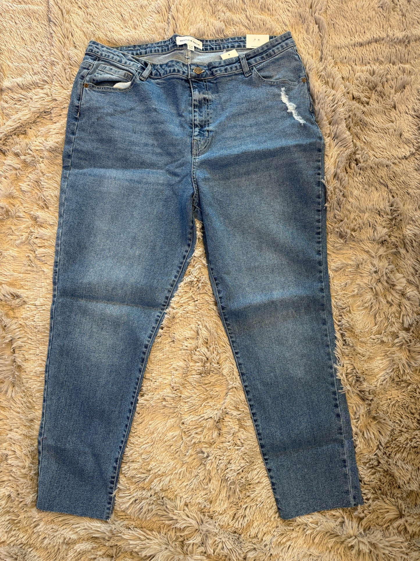 Light Wash Mid Rise Skinny Jean