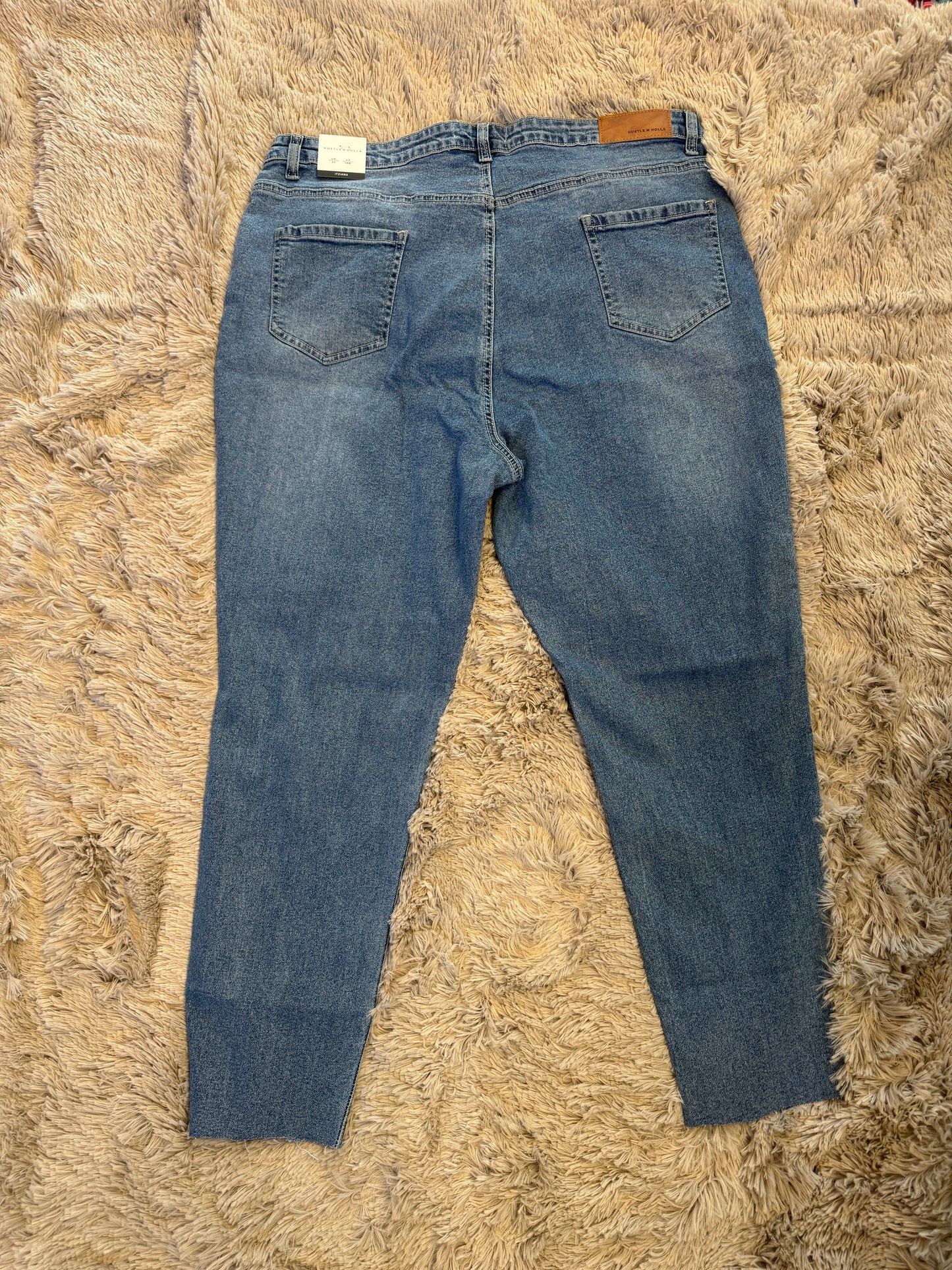 Light Wash Mid Rise Skinny Jean